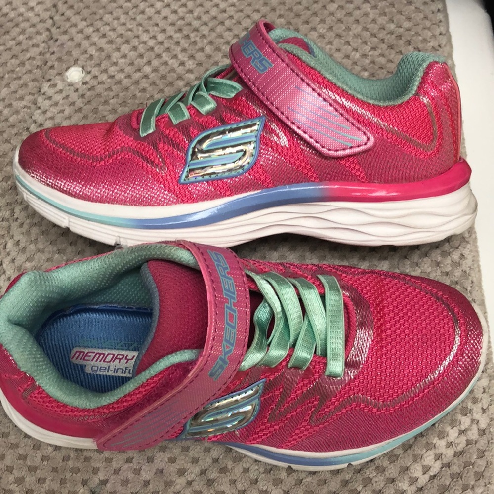 Skechers size12